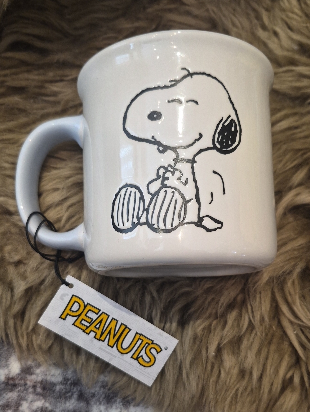 Peanuts Snoopy Oversized Stoneware Camper Mug – 21 oz / 621 mL
